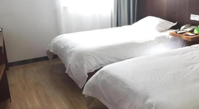 Bed in Vatica Shanghai Pudong Dishui Lake Branch