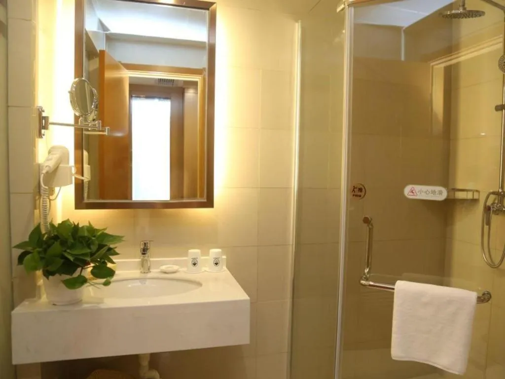 GreenTree Inn Nanjing Jiangning District Dongqi Road Vehicle 4S Park Branch