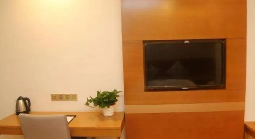 GreenTree Inn Nanjing Jiangning District Dongqi Road Vehicle 4S Park Branch