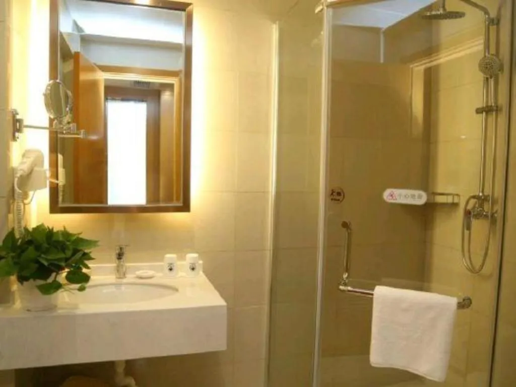 GreenTree Inn Nanjing Jiangning District Dongqi Road Vehicle 4S Park Branch