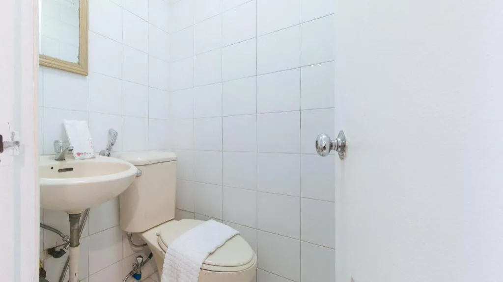 Greenbelt Makati - Vaccinated Staff