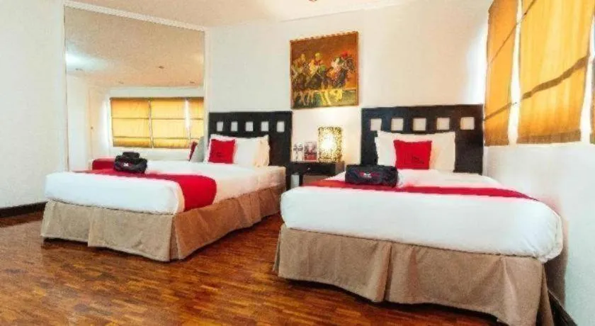 Bed in Greenbelt Makati - Vaccinated Staff