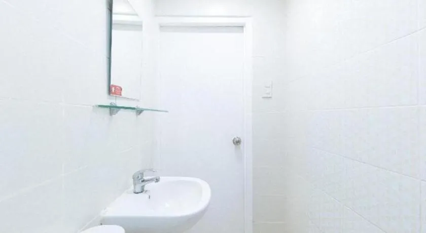 Greenbelt Makati - Vaccinated Staff