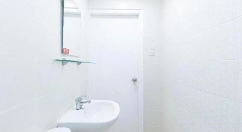 Greenbelt Makati - Vaccinated Staff