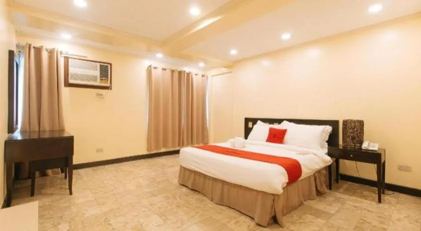 Bed in Greenbelt Makati - Vaccinated Staff