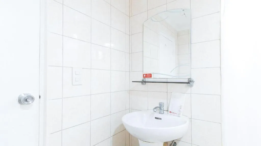 Greenbelt Makati - Vaccinated Staff