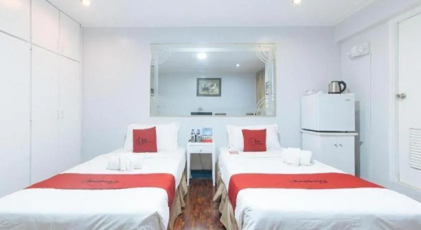 Bed in Greenbelt Makati - Vaccinated Staff