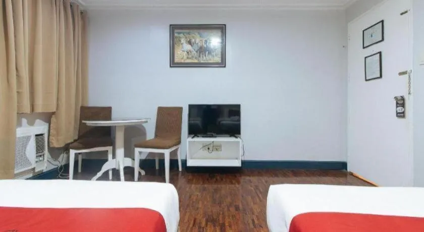 Bed in Greenbelt Makati - Vaccinated Staff