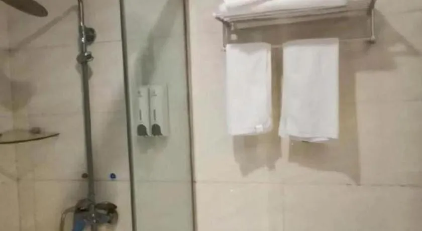 7 Days Premium·Guanyun Nanjing West Road Hesheng Plaza