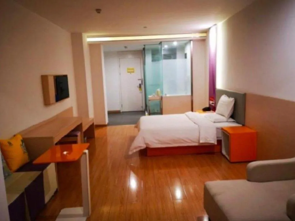 Bed in 7 Days Premium·Guanyun Nanjing West Road Hesheng Plaza
