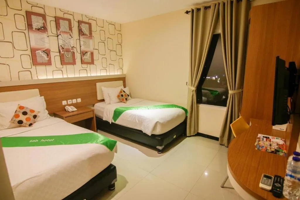 Bed in Tab Hotel Surabaya
