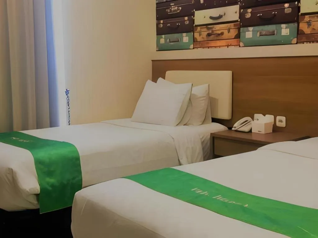 Bed in Tab Hotel Surabaya
