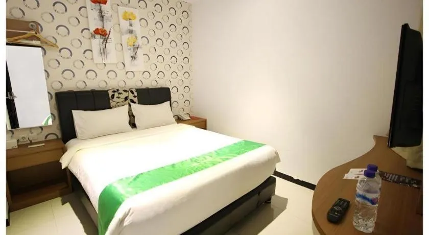 Bed in Tab Hotel Surabaya