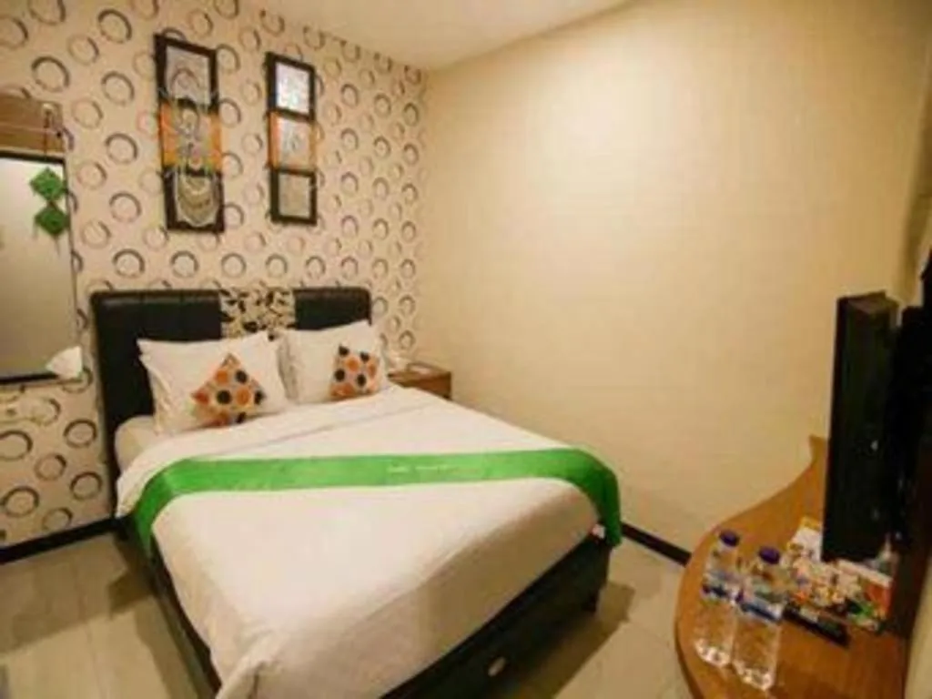 Bed in Tab Hotel Surabaya