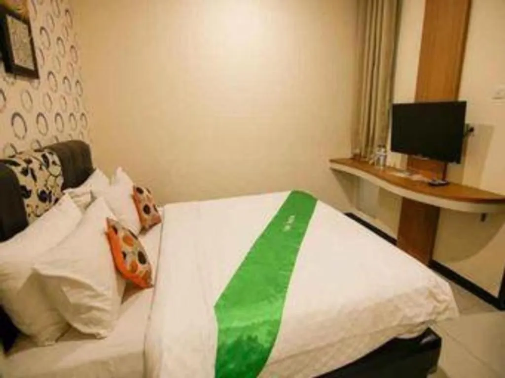 Bed in Tab Hotel Surabaya