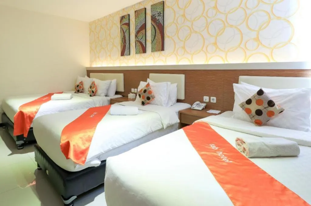 Bed in Tab Hotel Surabaya