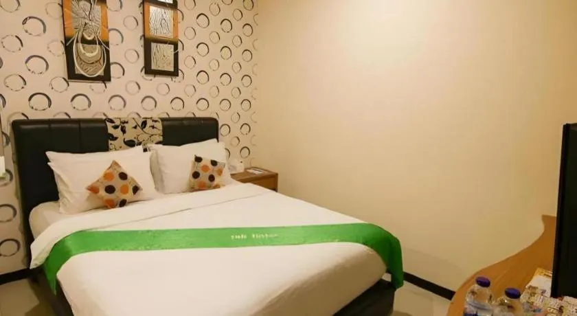 Bed in Tab Hotel Surabaya