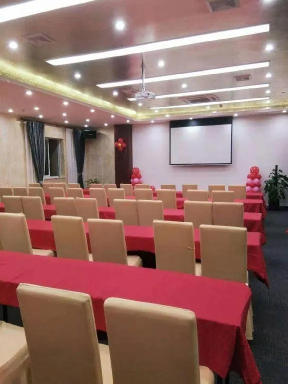 Lavande Hotel Yangzhou Railway Station Jiangwang RT-Mart