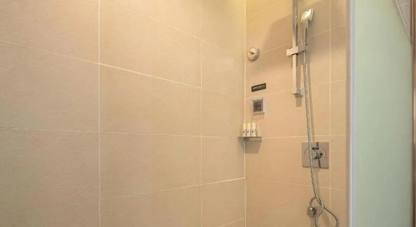 Lavande Hotel Yangzhou Railway Station Jiangwang RT-Mart