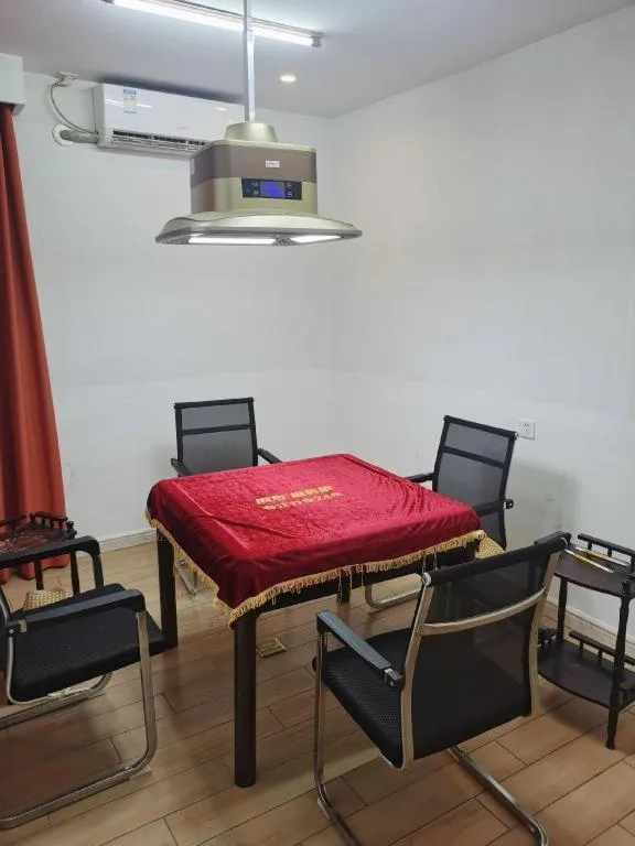 Shell Qionghai Jinhai Road Hotel