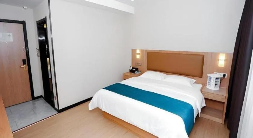 Bed in GreenTree Inn Huangshi Huahu Development Zone Daquan Road