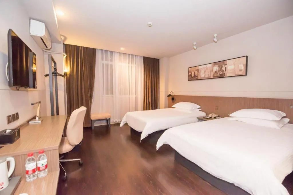 Bed in Jinjiang Inn Select Foshan Nanhai Guicheng Metro Station
