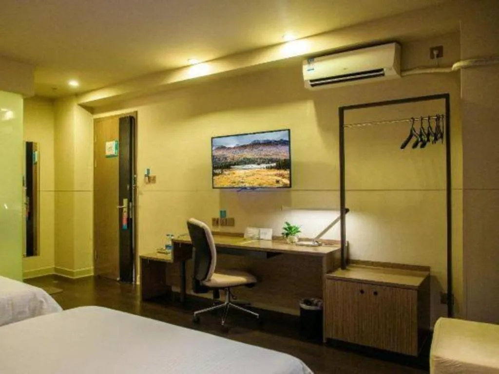 Bed in Jinjiang Inn Select Foshan Nanhai Guicheng Metro Station