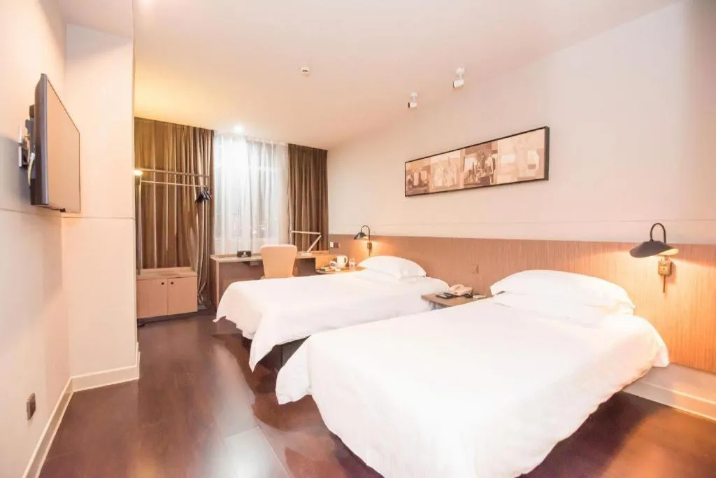 Bed in Jinjiang Inn Select Foshan Nanhai Guicheng Metro Station