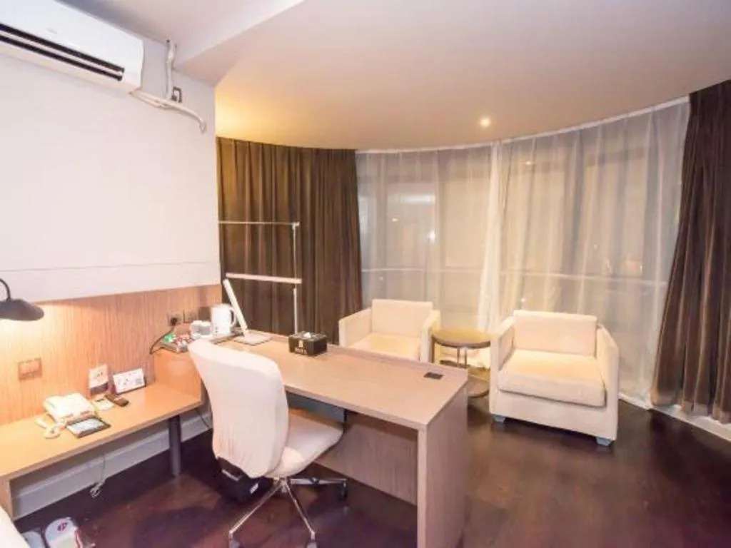 Jinjiang Inn Select Foshan Nanhai Guicheng Metro Station