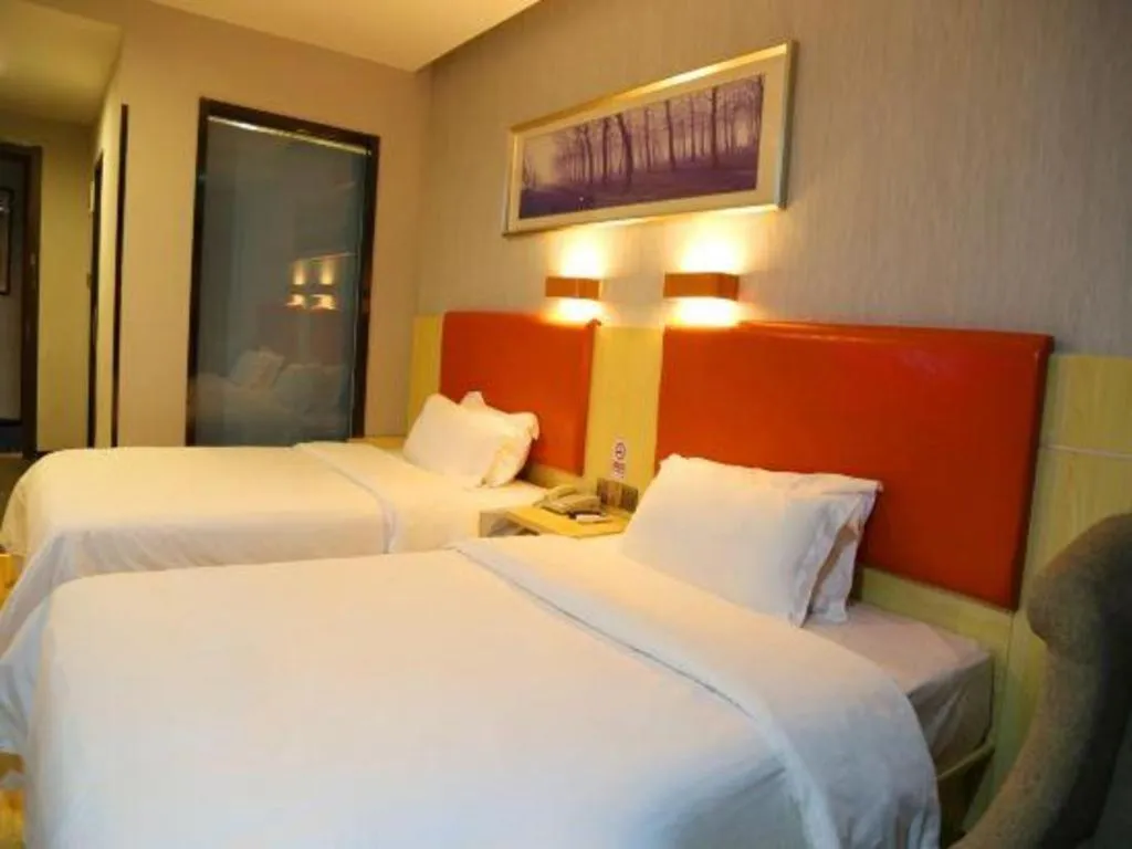 Bed in 7 Days Premium Fuzhou Dongxiang High-Speed Railway Station Dongxin Market