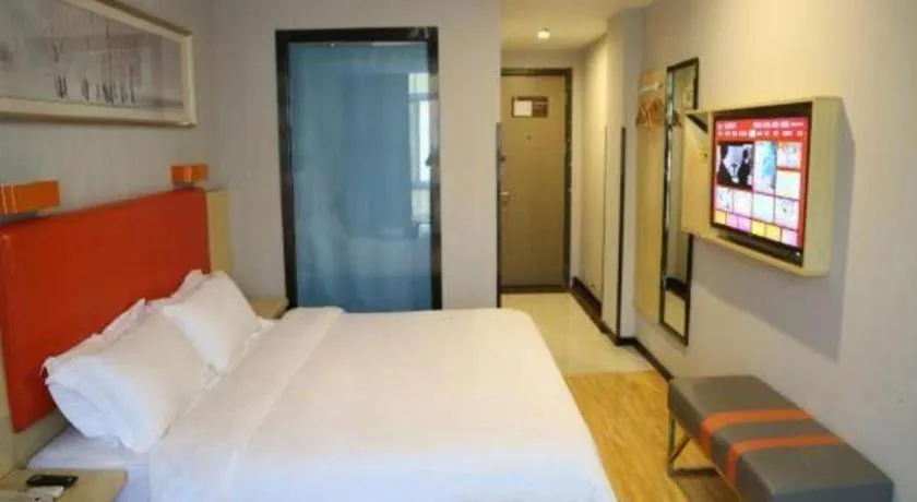 Bed in 7 Days Premium Fuzhou Dongxiang High-Speed Railway Station Dongxin Market