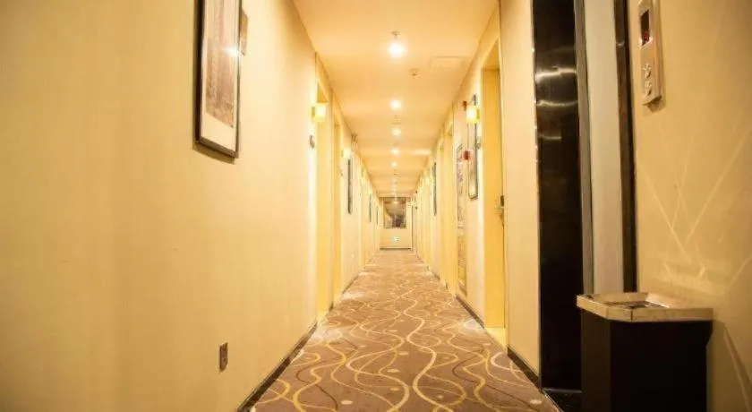 7 Days Premium Fuzhou Dongxiang High-Speed Railway Station Dongxin Market