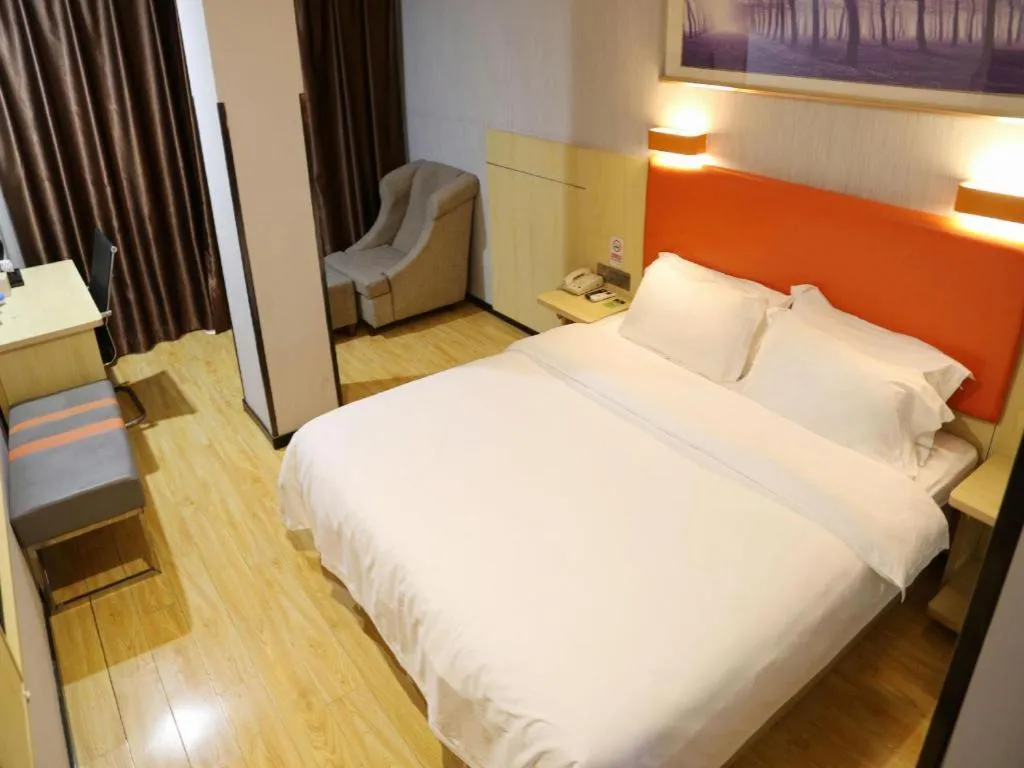 Bed in 7 Days Premium Fuzhou Dongxiang High-Speed Railway Station Dongxin Market