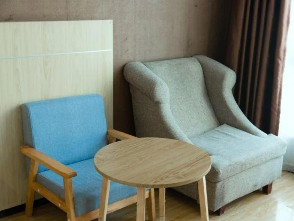 7 Days Premium Fuzhou Dongxiang High-Speed Railway Station Dongxin Market