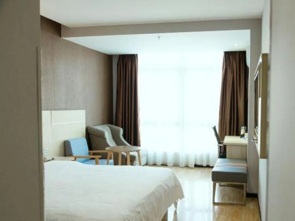 Bed in 7 Days Premium Fuzhou Dongxiang High-Speed Railway Station Dongxin Market