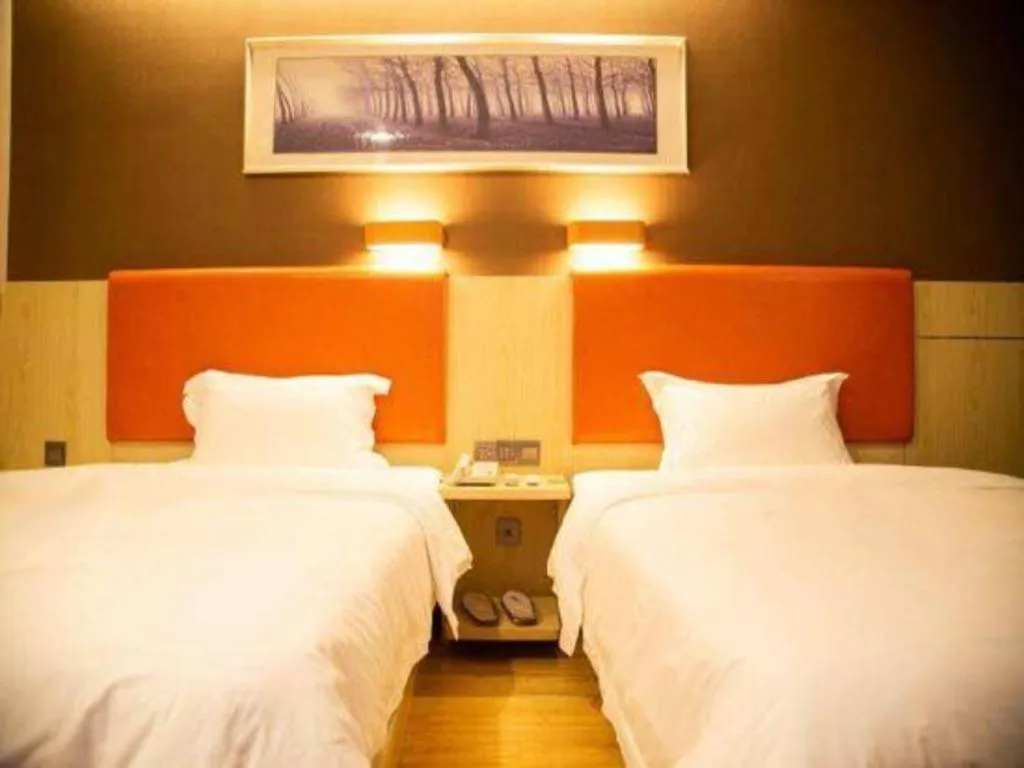 Bed in 7 Days Premium Fuzhou Dongxiang High-Speed Railway Station Dongxin Market