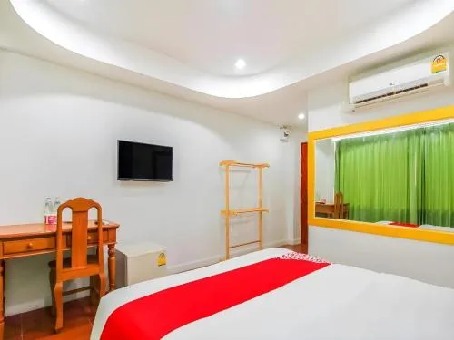 OYO 410 Diamond Boutique Hostel