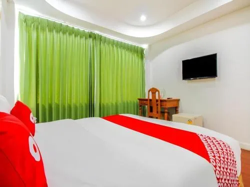 OYO 410 Diamond Boutique Hostel