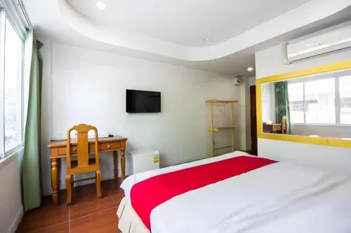 OYO 410 Diamond Boutique Hostel