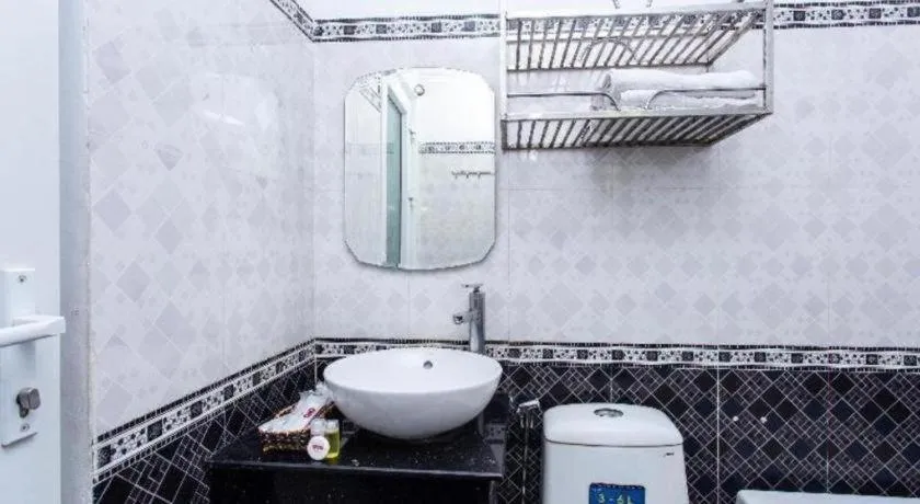 OYO 553 Truong Giang Hotel