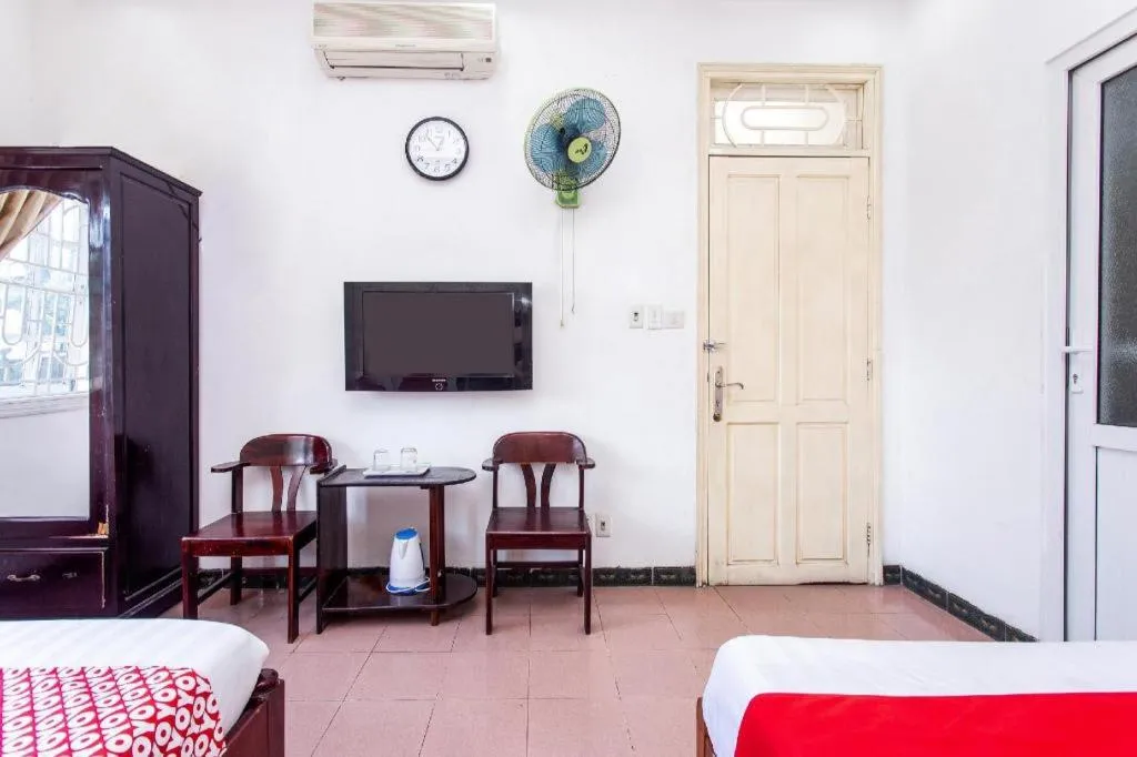 Bed in OYO 553 Truong Giang Hotel