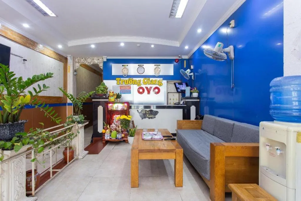 OYO 553 Truong Giang Hotel