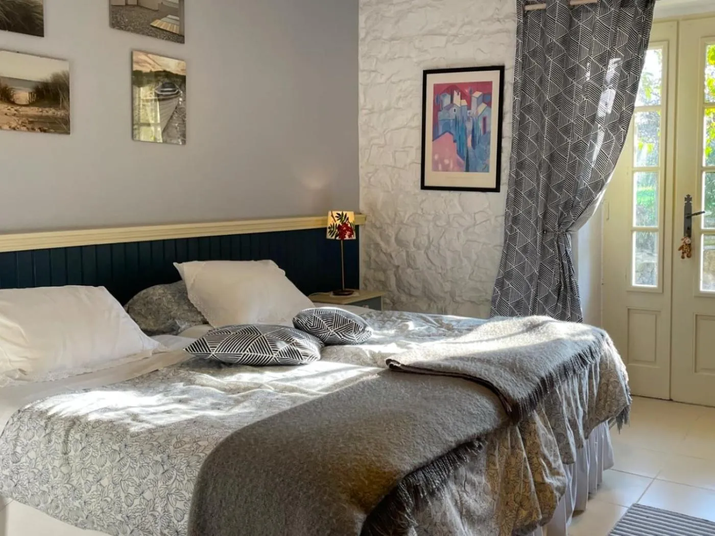 Bedroom, Bed in La Lande