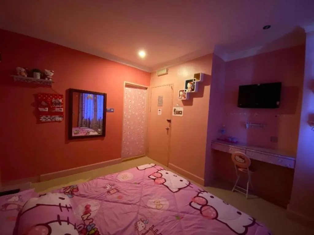 Bed in OYO 89958 Hotel Umimas