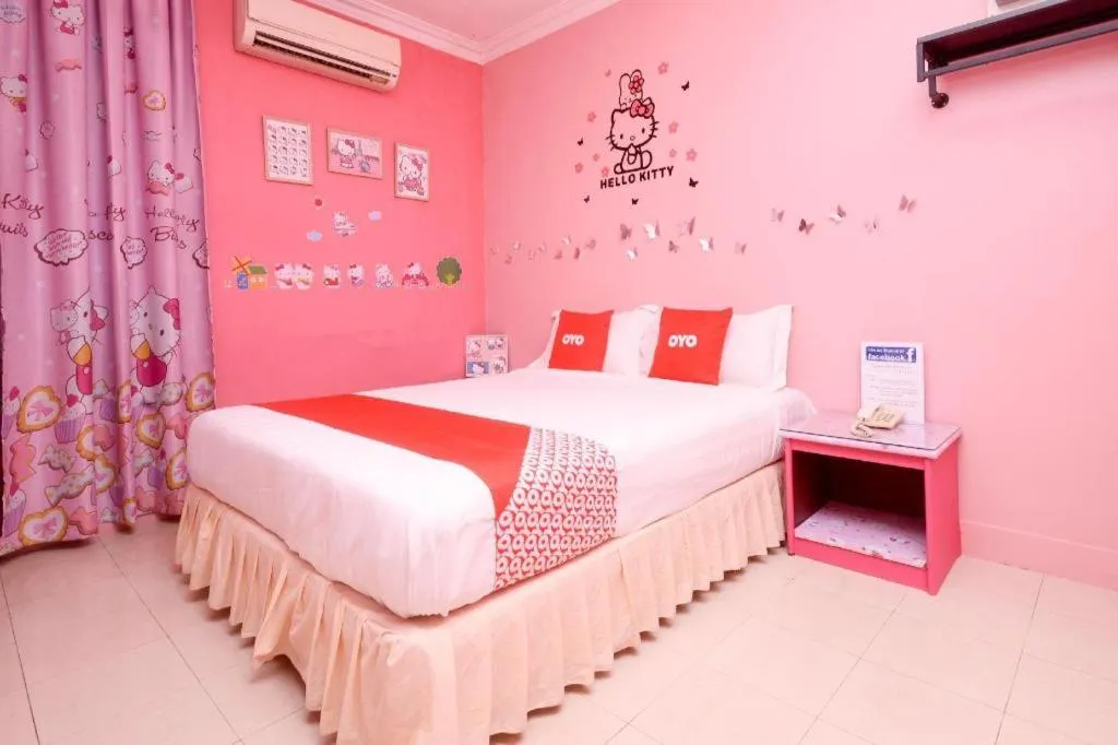 Bed in OYO 89958 Hotel Umimas