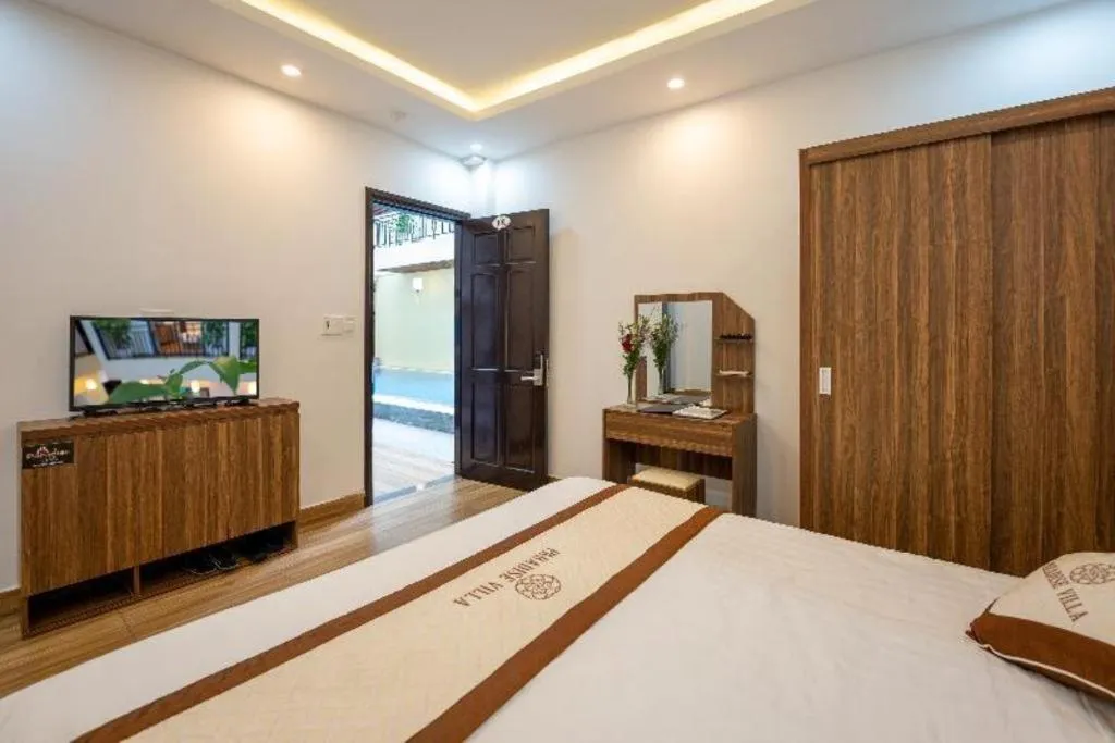 Bed in Hoi An Paradise Villa