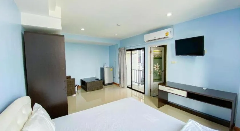 Bed in Delighted Bangkok Hotel