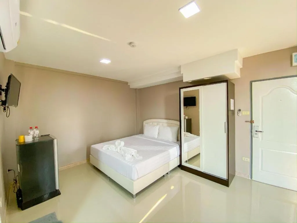 Bed in Delighted Bangkok Hotel