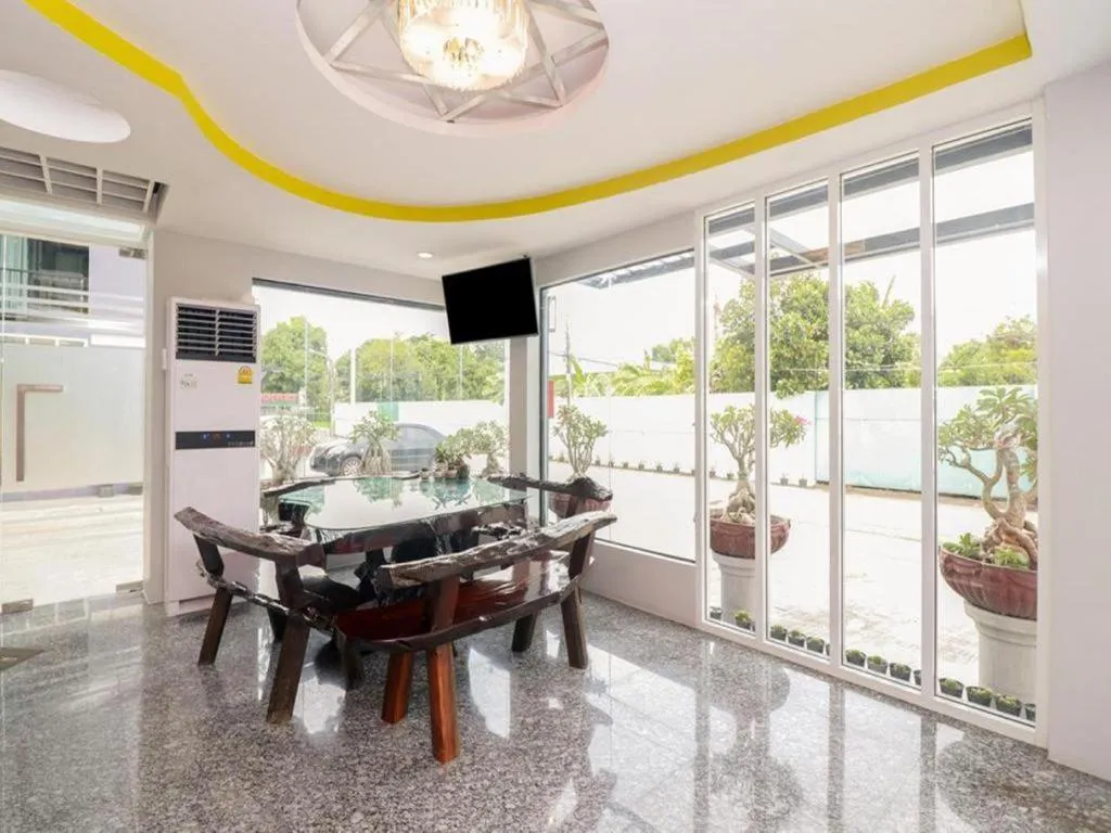 Delighted Bangkok Hotel