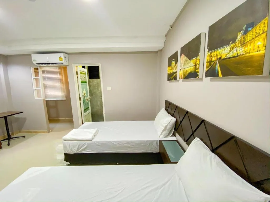 Bed in Delighted Bangkok Hotel